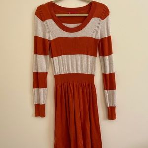 Long-sleeve, mini dress by Liv